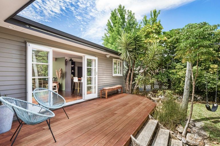 Photo of property in 37 Haruru Falls Road, Haruru, 0204