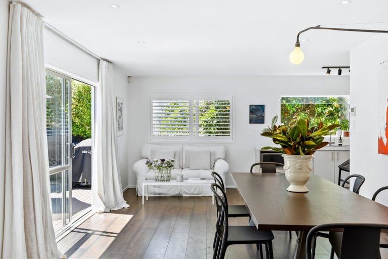 Photo of property in 65a Moa Road, Point Chevalier, Auckland, 1022