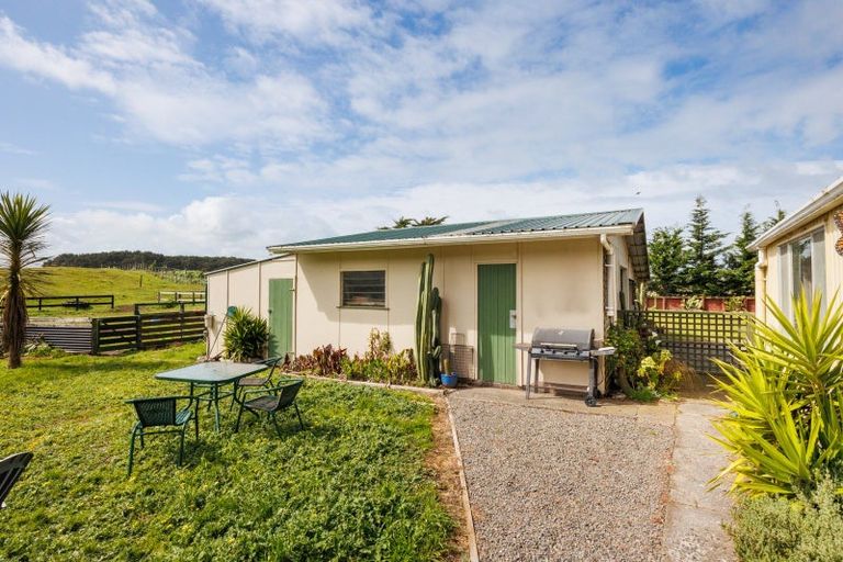 Photo of property in 2066 Tangimoana Road, Tangimoana, Palmerston North, 4473