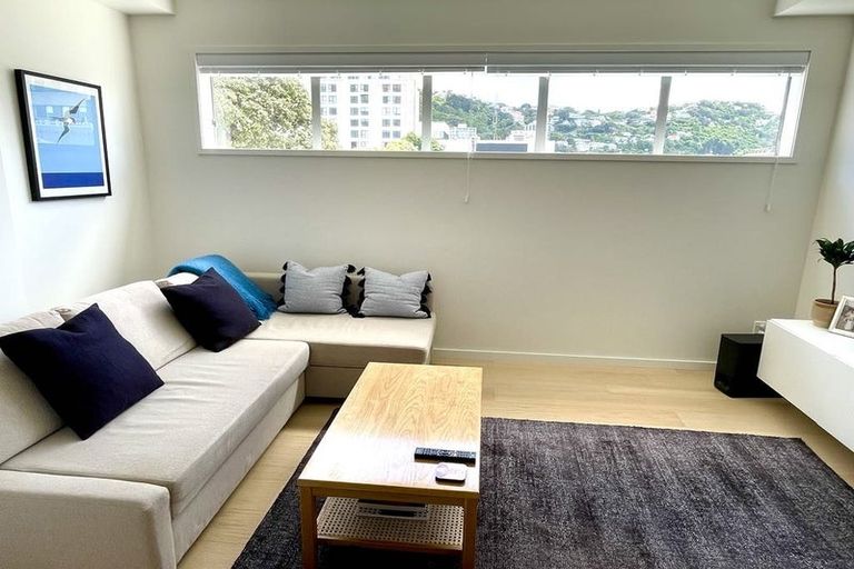 Photo of property in Quantum On Thorndon Quay, 4/163a Thorndon Quay, Pipitea, Wellington, 6011