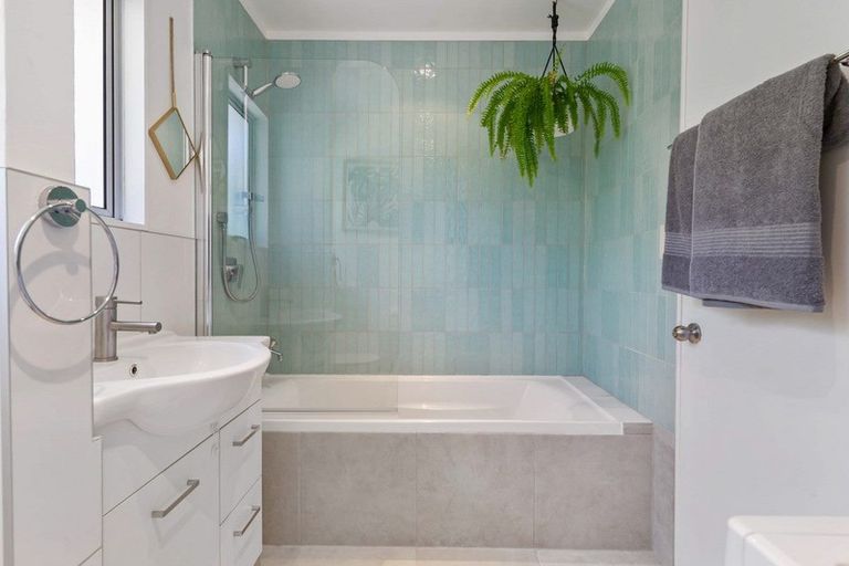 Photo of property in 20a Humber Crescent, Gate Pa, Tauranga, 3112