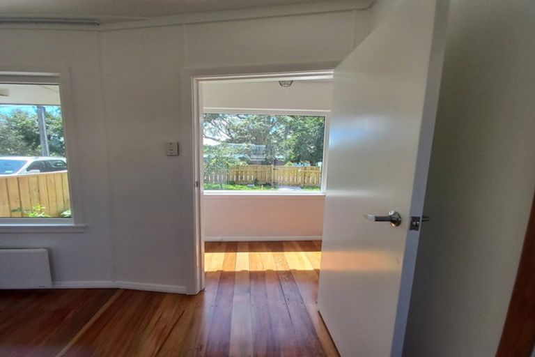 Photo of property in 477d Riverside Drive, Fairfield, Lower Hutt, 5011