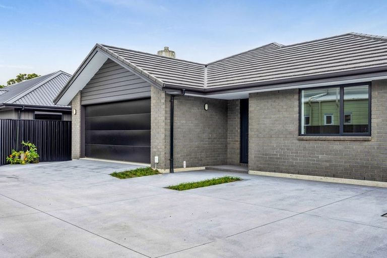 Photo of property in 63b Collins Street, Hawera, 4610