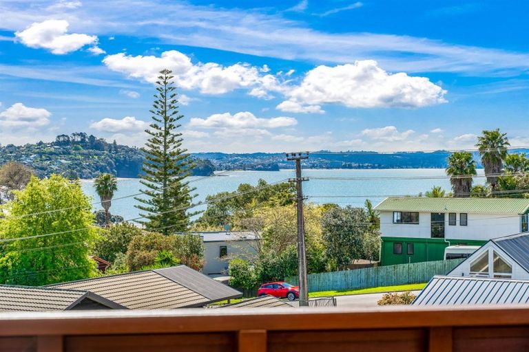 Photo of property in 118 Stanmore Bay Road, Stanmore Bay, Whangaparaoa, 0932