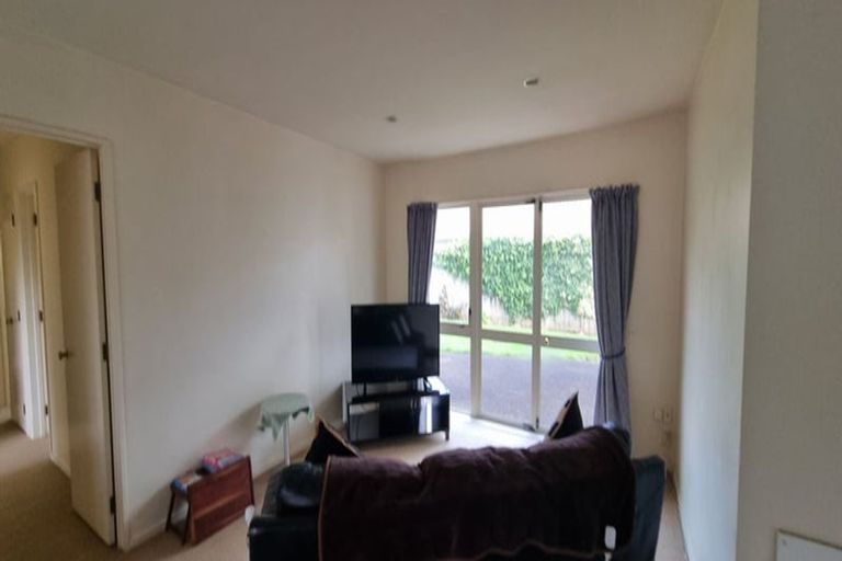 Photo of property in 118 Meadowland Drive, Somerville, Auckland, 2014