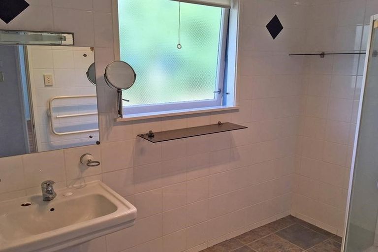 Photo of property in 22 Bellringer Road, Massey, Auckland, 0614