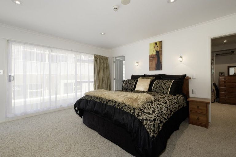 Photo of property in 3/45 Marine Parade, Mount Maunganui, 3116