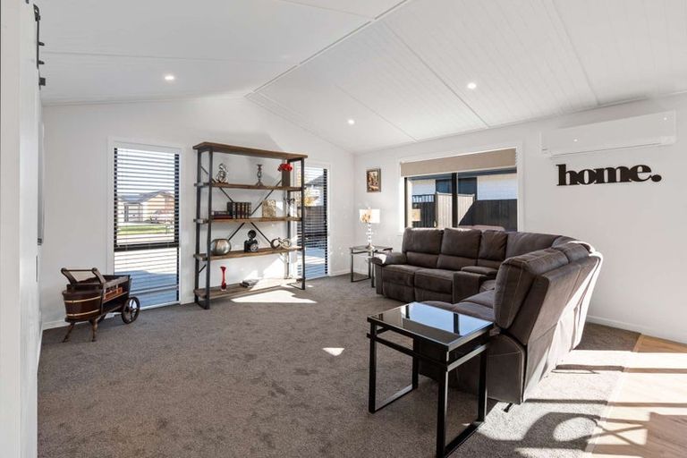 Photo of property in 21 Redhaven Rise, Netherby, Ashburton, 7700