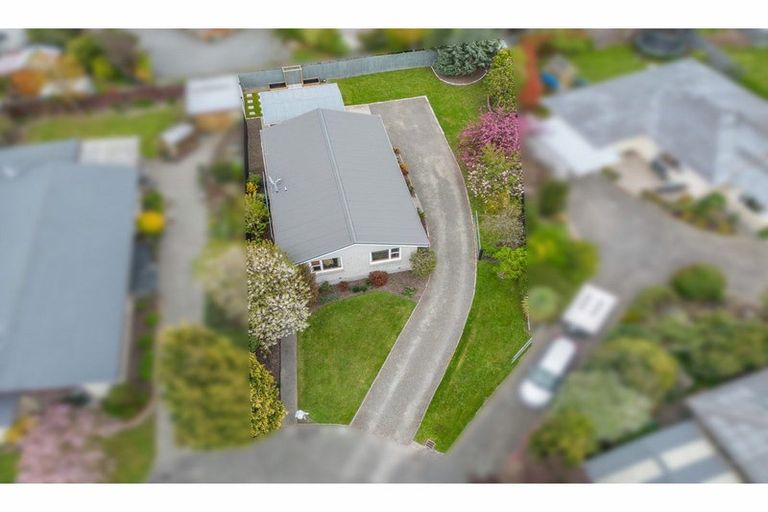Photo of property in 9 Weston Place, Rangiora, 7400