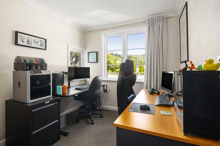 Photo of property in Winslow Apartments, 5/2 Ohiro Road, Aro Valley, Wellington, 6021