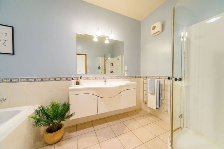 Photo of property in 333 Ngahere Park Road, Turitea, Palmerston North, 4472