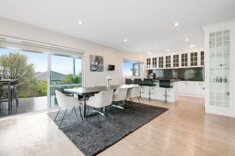 Photo of property in 9 Harvest Avenue, Orewa, 0931