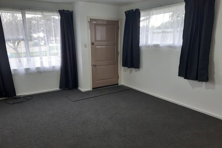 Photo of property in 162 Warren Crescent, Hillmorton, Christchurch, 8025