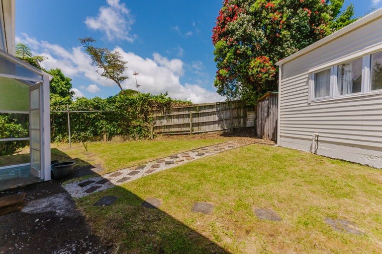 Photo of property in 50 Trelawney Crescent, Westown, New Plymouth, 4310