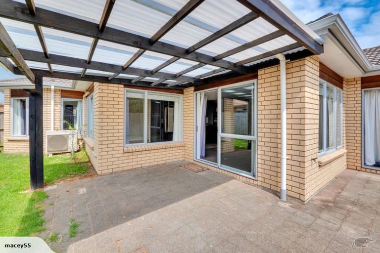 Photo of property in 9 Maadi Place, Papakura, 2110