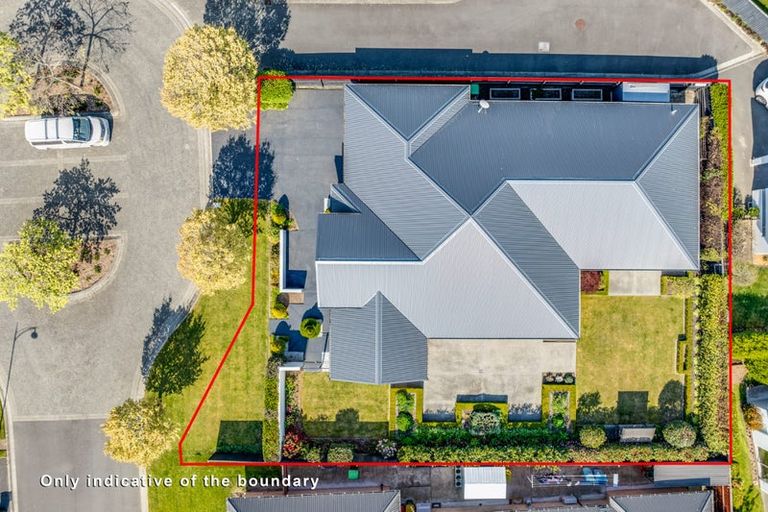 Photo of property in 14 Crown Close, Prebbleton, 7604