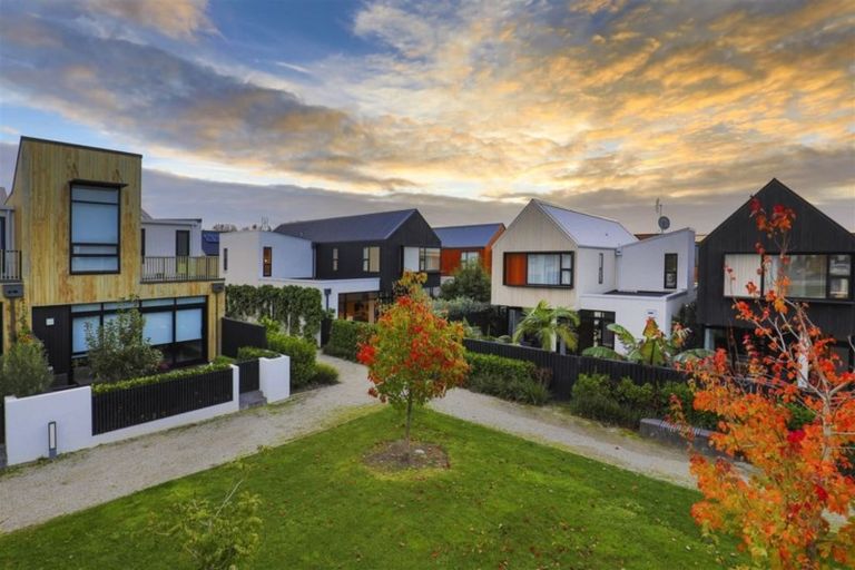 Photo of property in 8 Hastings Street, Hobsonville, Auckland, 0616