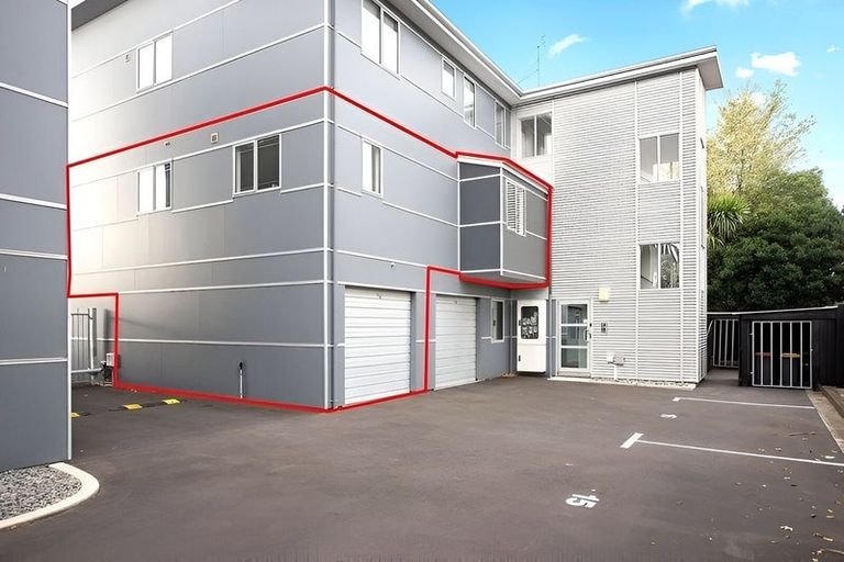 Photo of property in 15/20 Hutcheson Street, Sydenham, Christchurch, 8023