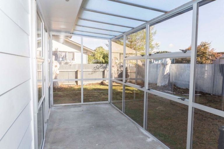 Photo of property in 17 Runciman Place, Dannevirke, 4930