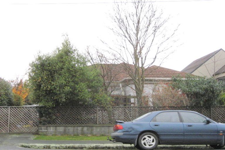 Photo of property in 96 Abberley Crescent, St Albans, Christchurch, 8014