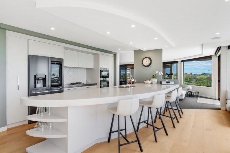 Photo of property in 1/285 Bleakhouse Road, Mellons Bay, Auckland, 2014