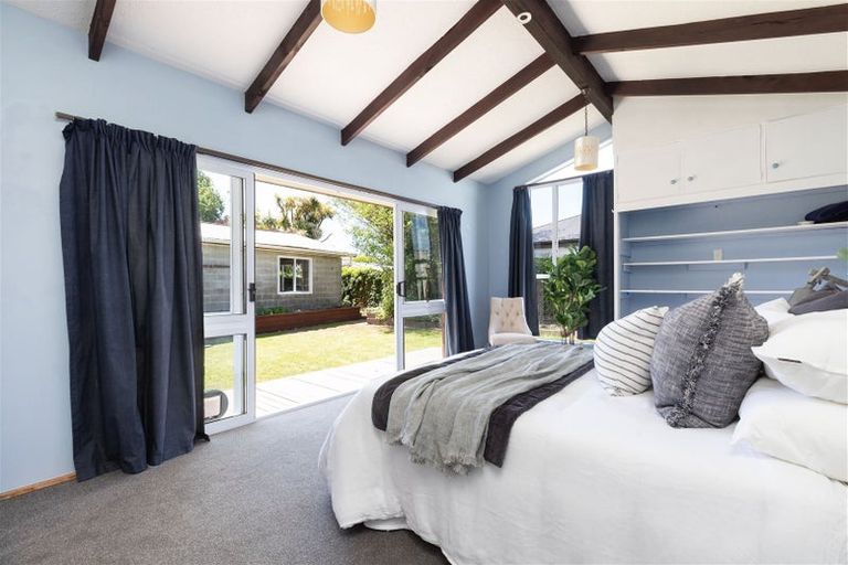 Photo of property in 42 Dunster Street, Burnside, Christchurch, 8053