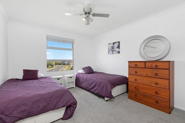 Photo of property in 3 Pukehina Parade, Pukehina, Te Puke, 3189