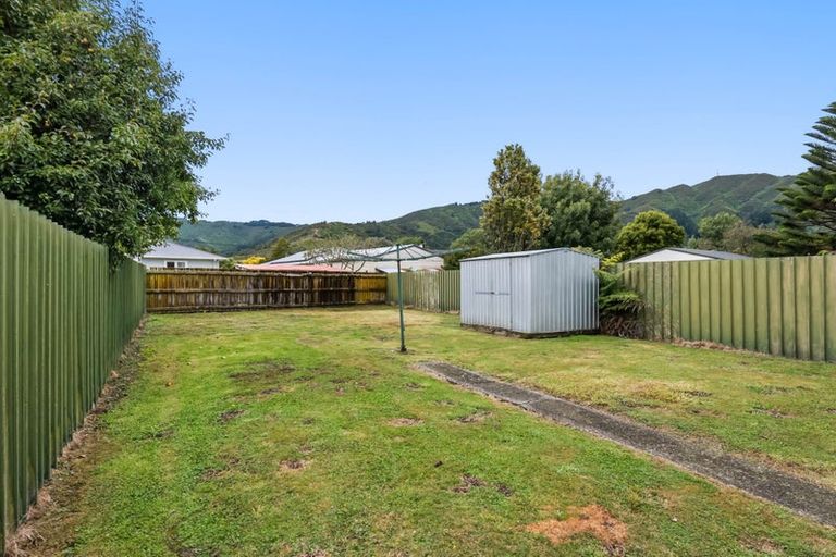 Photo of property in 11 Cole Street, Naenae, Lower Hutt, 5011