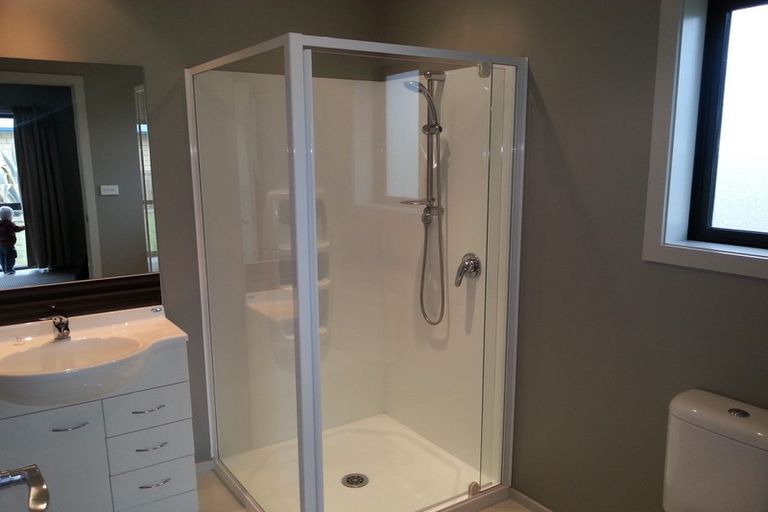 Photo of property in 4 Fairfax Crescent, Pyes Pa, Tauranga, 3112