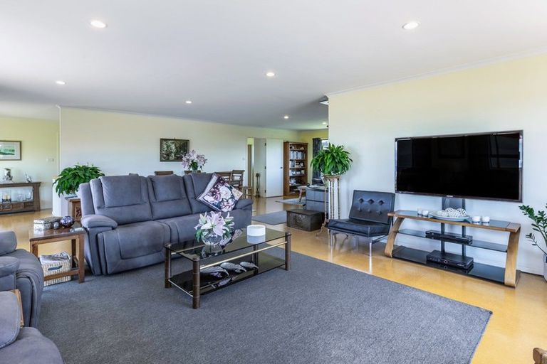 Photo of property in 33 Turangitukua Terrace, Kuratau, Turangi, 3381