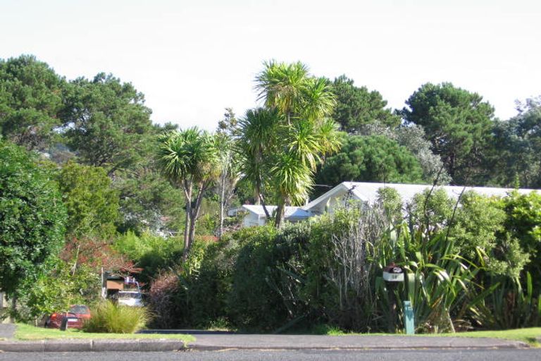Photo of property in 2/54 Killarney Avenue, Torbay, Auckland, 0630