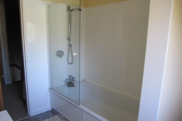 Photo of property in 6/29 Main Road, Tawa, Wellington, 5028