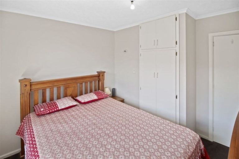 Photo of property in 17 Logie Place, Bromley, Christchurch, 8062