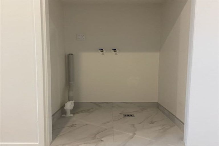 Photo of property in 10/148 Lincoln Road, Henderson, Auckland, 0610