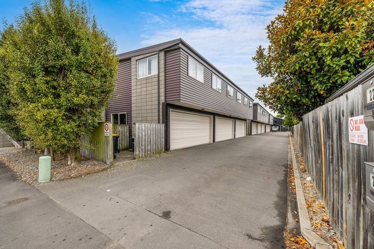 Photo of property in 7/24 Whitmore Street, Edgeware, Christchurch, 8013