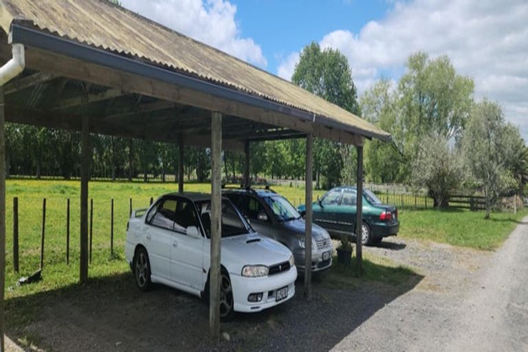 Photo of property in 24 Tourist Road, Clevedon, Papakura, 2582