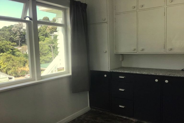 Photo of property in 1 Liardet Street, Vogeltown, Wellington, 6021