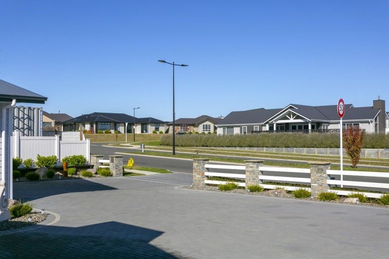 Photo of property in 1 Maunganamu Drive, Wharewaka, Taupo, 3330