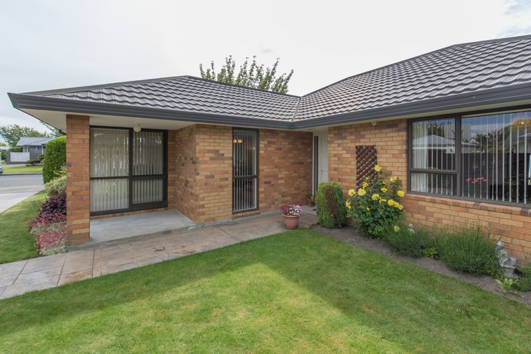 Photo of property in 33 Isaac Wilson Road, Kaiapoi, 7630