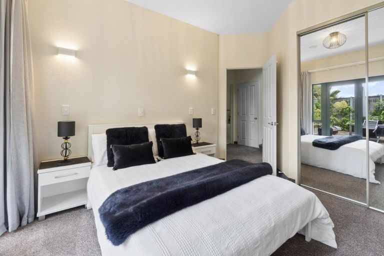 Photo of property in 2 Minchin Crescent, St Andrews, Hamilton, 3200