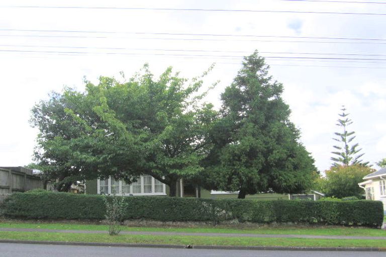 Photo of property in 385 West Coast Road, Glen Eden, Auckland, 0602