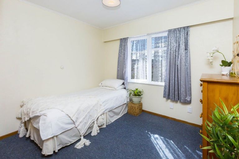 Photo of property in 1/15 Cecil Street, Clouston Park, Upper Hutt, 5018