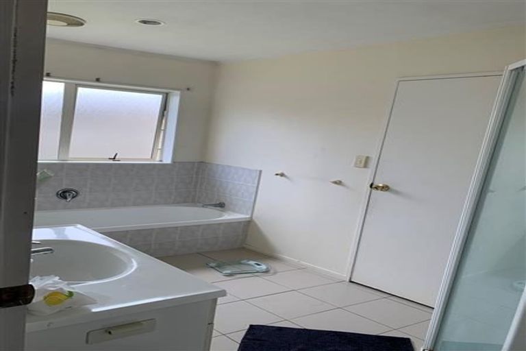 Photo of property in 2/53 Robert Skelton Place, Clendon Park, Auckland, 2103