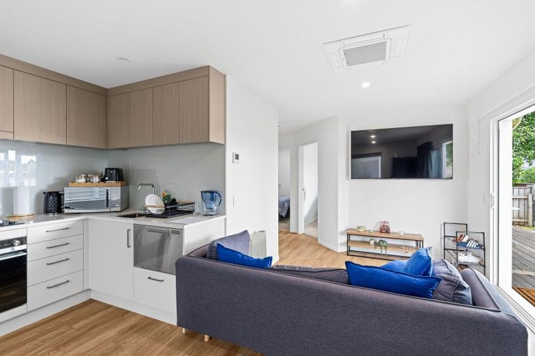 Photo of property in 75 Queen Street West, Levin, 5510