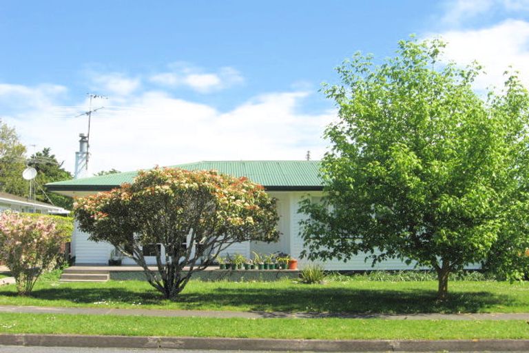 Photo of property in 12 Cobham Place, Te Hapara, Gisborne, 4010