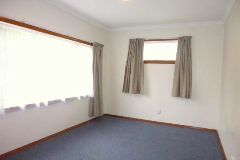Photo of property in 39 Kings Crescent, Hutt Central, Lower Hutt, 5010