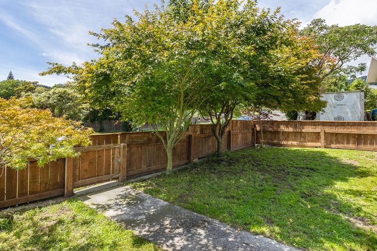 Photo of property in 23 Hookway Grove, Paraparaumu, 5032