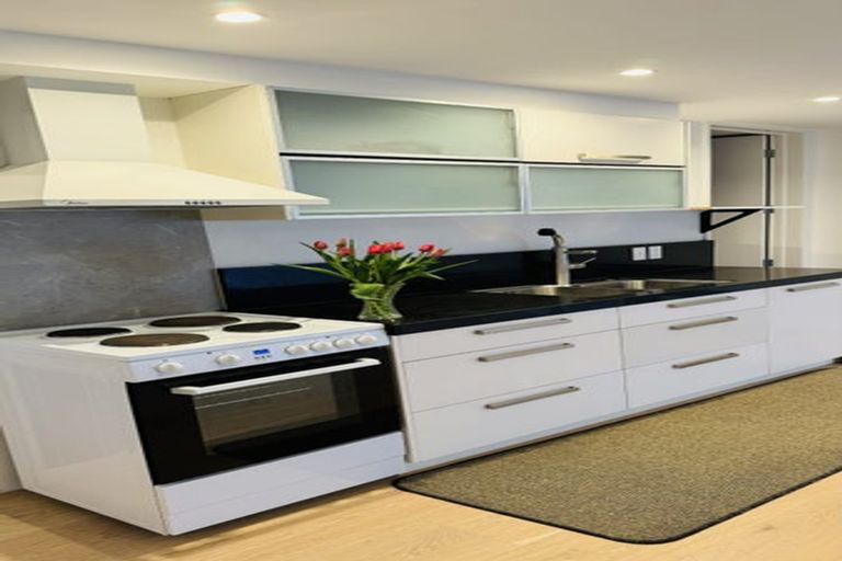 Photo of property in 1/324 Beach Road, Campbells Bay, Auckland, 0630