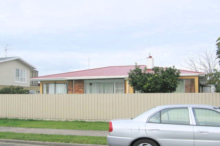 Photo of property in 8 Kulim Avenue, Otumoetai, Tauranga, 3110