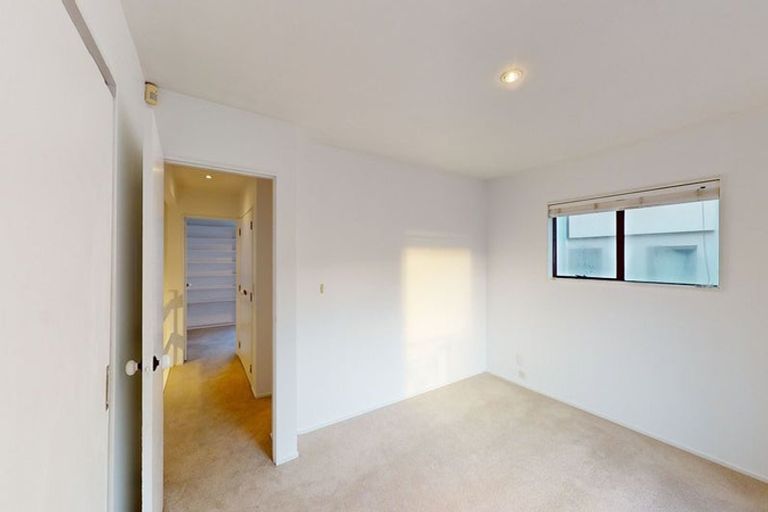 Photo of property in 12 George Street, Thorndon, Wellington, 6011